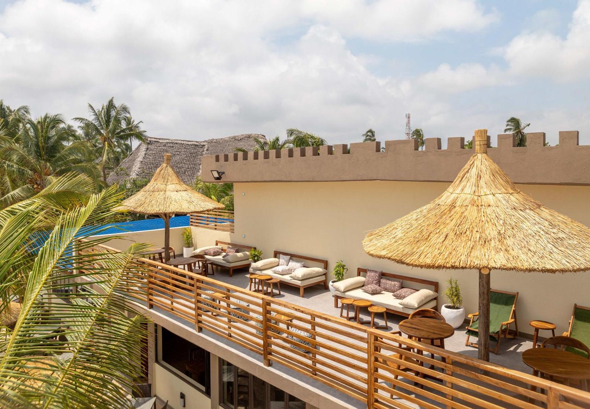 Black Stone Hotel